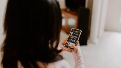 10 reasons why you must stop trying to learn Yoga from Instagram?